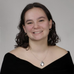 Charlotte Schwartz headshot