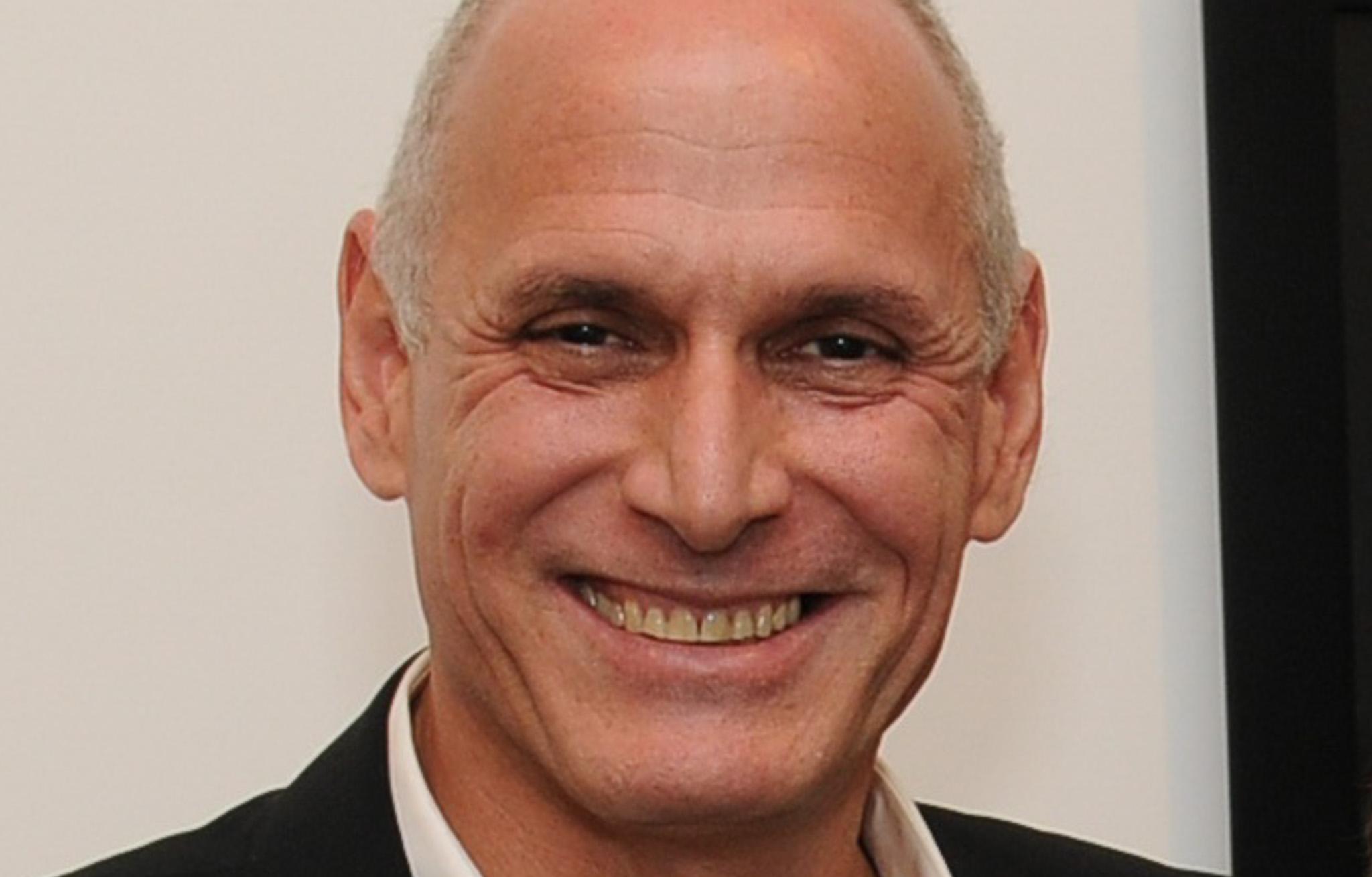 Shimon Attie headshot